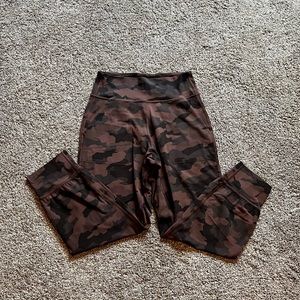 Lululemon Align HR Cropped Jogger Camo 4